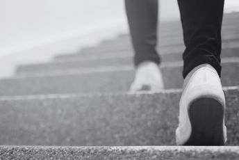 NEXT STEP (2000 x 734 px)